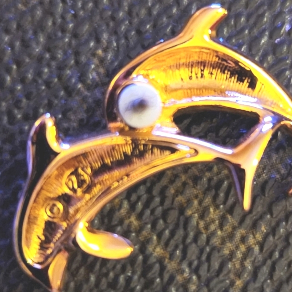 SWAROVSKI Double Dolphins Glitzy Tac Pin Sealife Flipper Rhinestones Gold Brooch - Picture 7 of 13